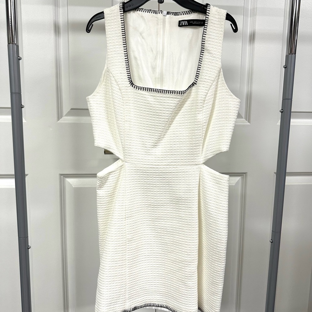 NWOT-Zara White Dress with Square Neckline